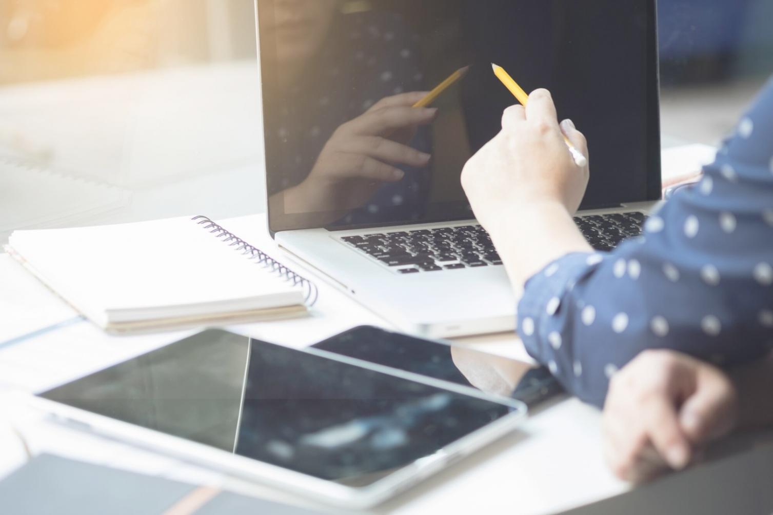 Markenstrategie Entwicklung im modernen Büro